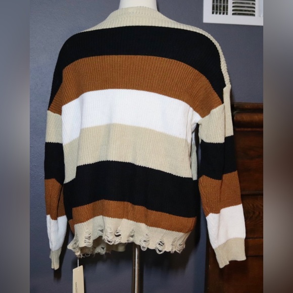 Juoiantang brown and cream distressed sweater, size Large - Picture 4 of 9